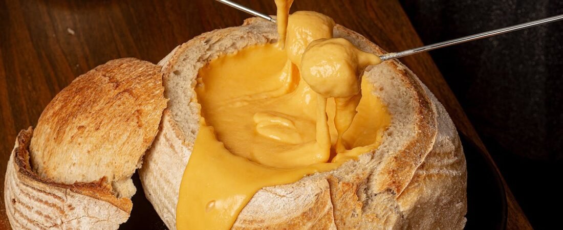 Les meilleures fondues du canton de Vaud : où déguster ce plat emblématique cet hiver